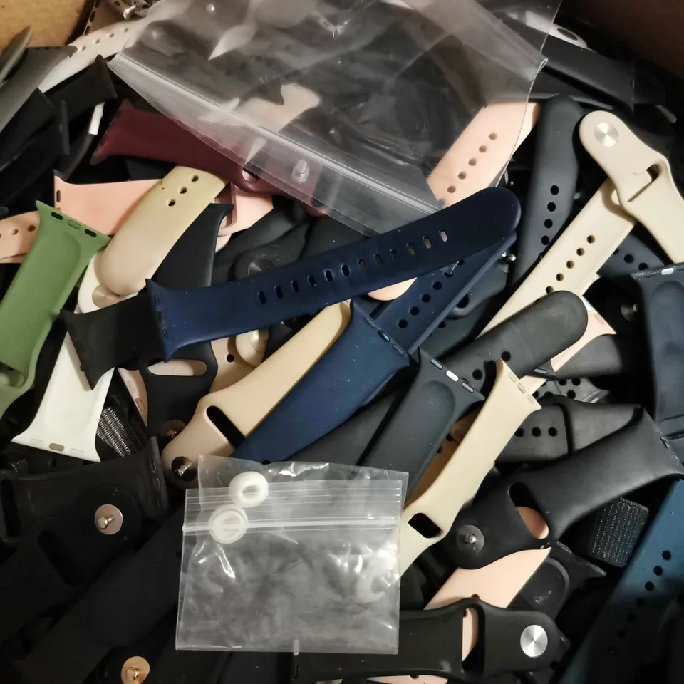 BOX TO INCLUDE LARGE QUANTITY OF ASSORTED WATCH STRAPS IN VARIOUS COLOURS AND STYLES