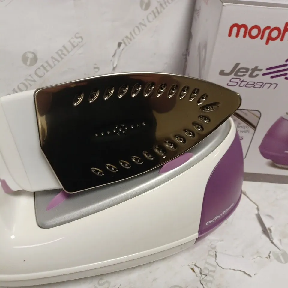 MORPHY RICHARDS JET STEAM GENERATOR IRON PINK/WHITE