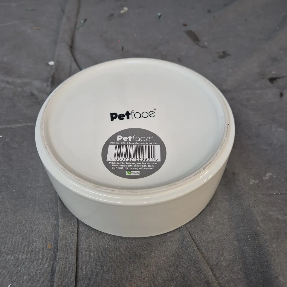 PETFACE BONE CERAMIC BOWL, 20CM – WHITE WITH BONE MOTIF, PALE GREEN INTERIOR