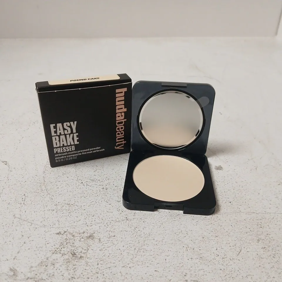 BOXED HUDA BEAUTY EASY BAKE PRESSED POWDER – POUND CAKE (8.5G)