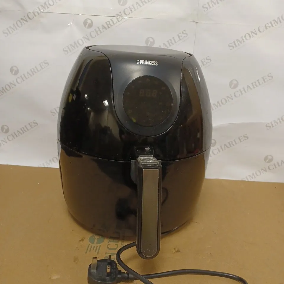 PRINCESS DIGITAL FAMILY AIR FRYER 