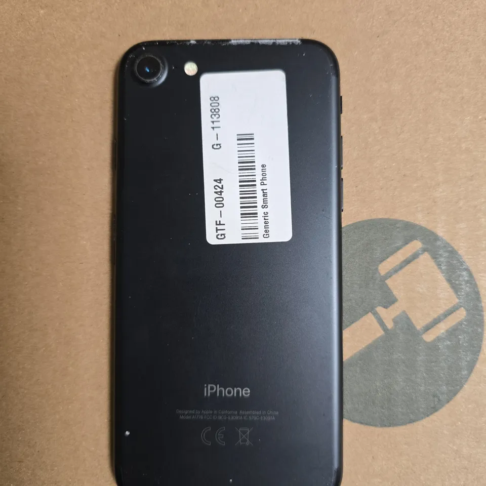 APPLE IPHONE 7 SMARTPHONE 