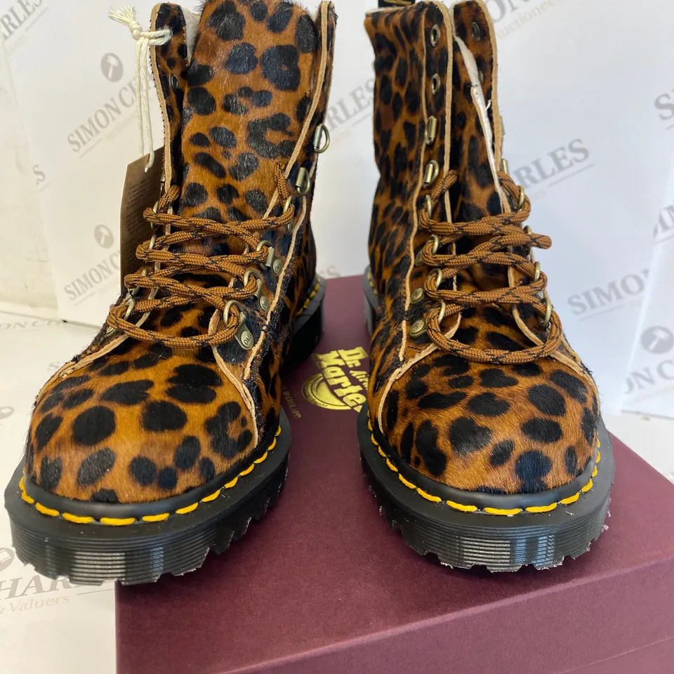 BOXED PAIR OF DR MARTENS BARTON LEOPARD BOOTS SIZE 8