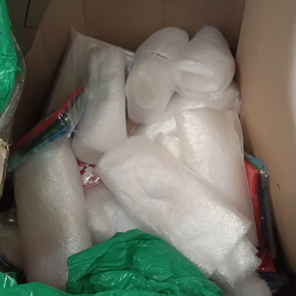 PALLET OF ASSORTED ITEMS INCLUDING JUDGE ELECTRIC POTATO PEELER, ECOHEATER SLIMLINE HEATER, TRIPLAST ROLL OF BUBBLE WRAP, 16PCS CHRISTMAS GIFT BAGS, CURVED CEILING CURTAIN BLACK