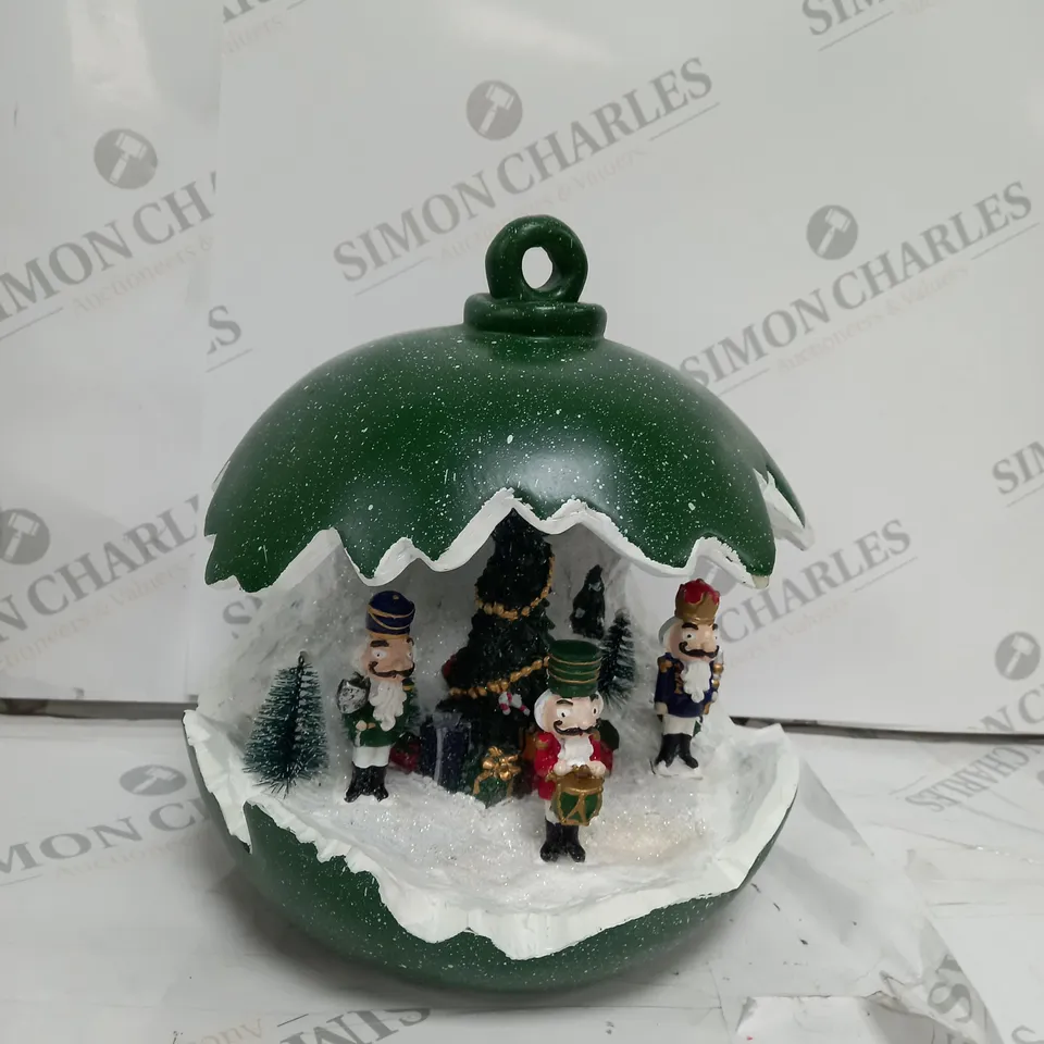 BOXED CHRISTMAS SCENE ORNAMENT 