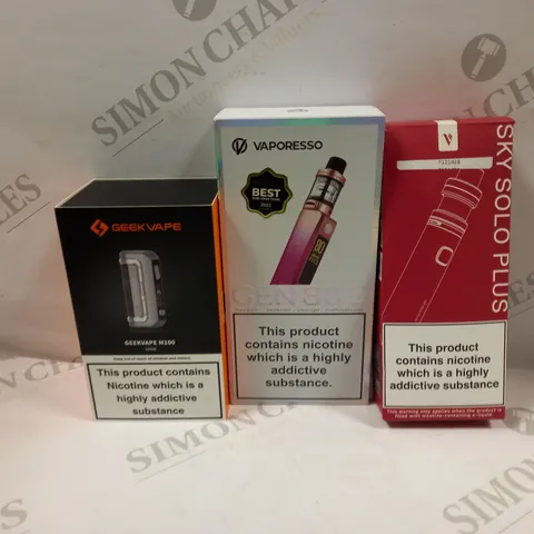 LOT OF APPROXIMATELY 28 E-CIGARETTES AND LIQUIDS TO INCLUDE VAPORESSO SKY SOLO PLUS, VAPORESSO GEN 80S, GEEKVAPE M100, ETC