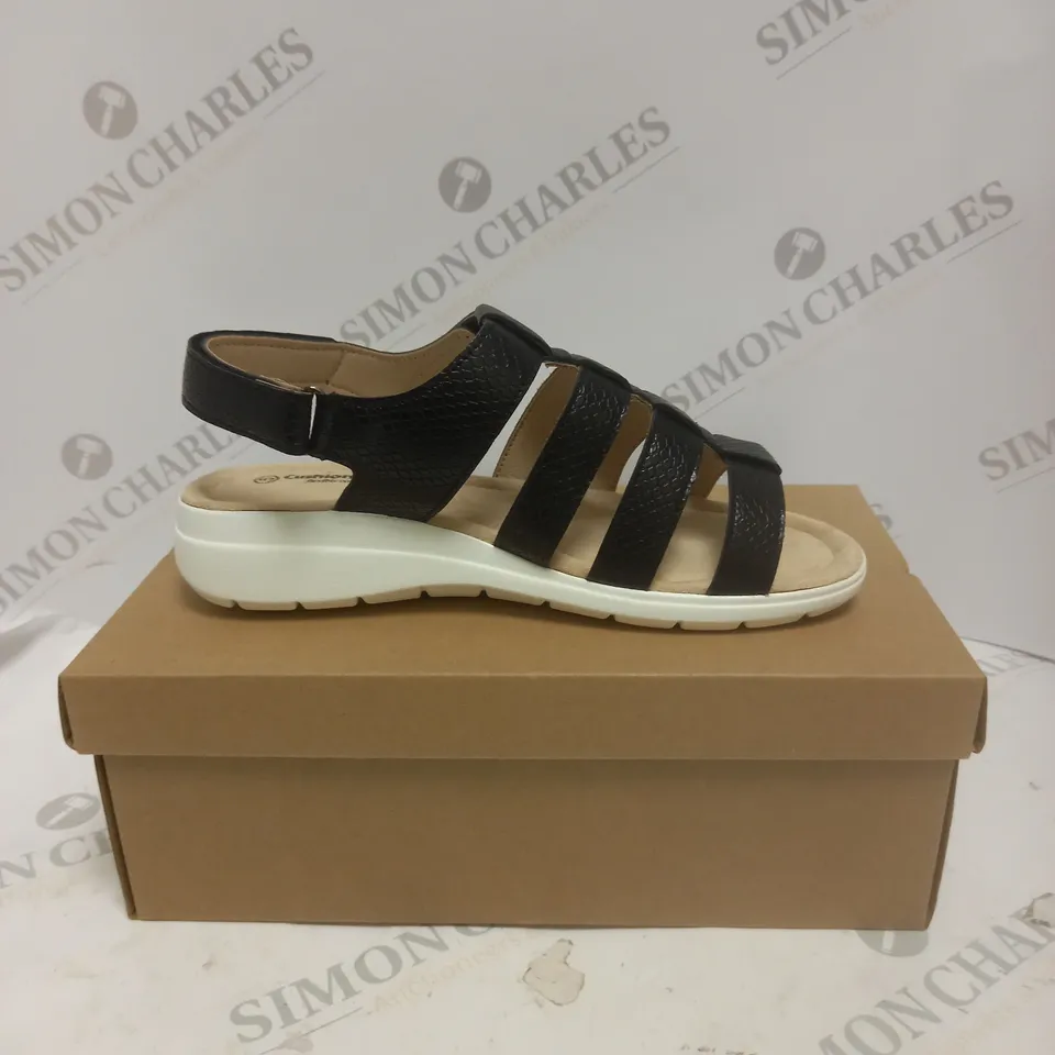 BOXED PAIR OF CUSHION WALK VELCRO SANDALS, BLACK - SIZE 5