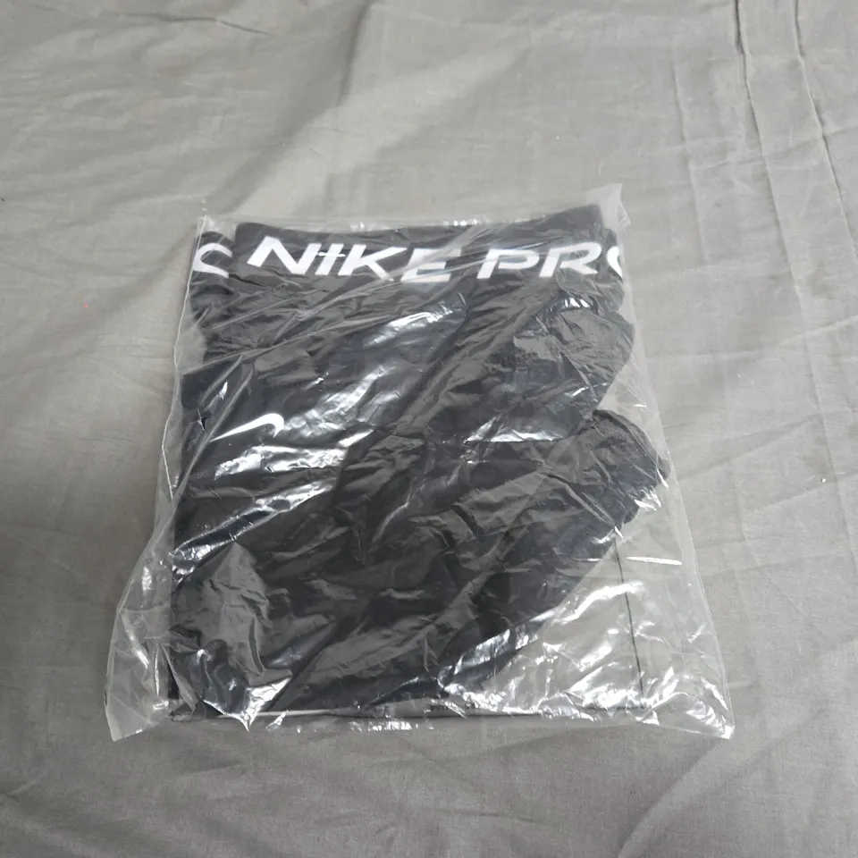 BAGGED NIKE PRO XXL WOMENS SHORTS 8"