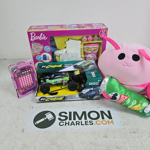 APPROXIMATELY 10 ASSORTED TOYS & GAMES PRODUCTS TO INCLUDE BARBIE SHAKER MAKER MEGA PACK, RC RCRAZE BUGGY, LITE DOTZ, ETC