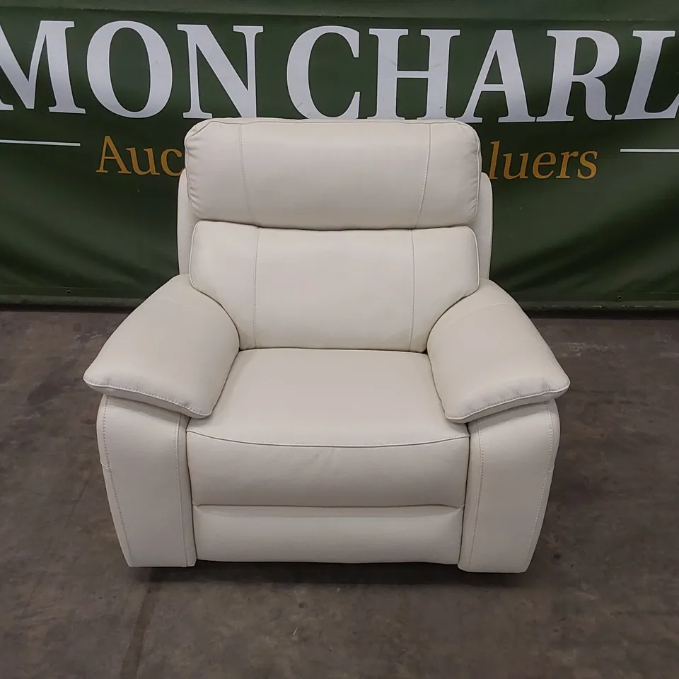 QUALITY DESIGNER ITALIAN MADE PATRIZIO WHITE LEATHER ARMCHAIR