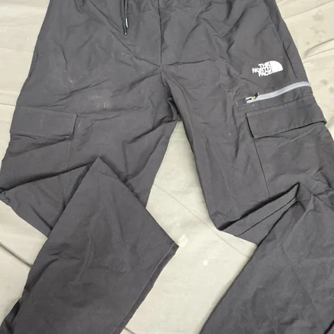 NORTH FACE MENS BLACK TROUSERS - SIZE UNSPECIFIED