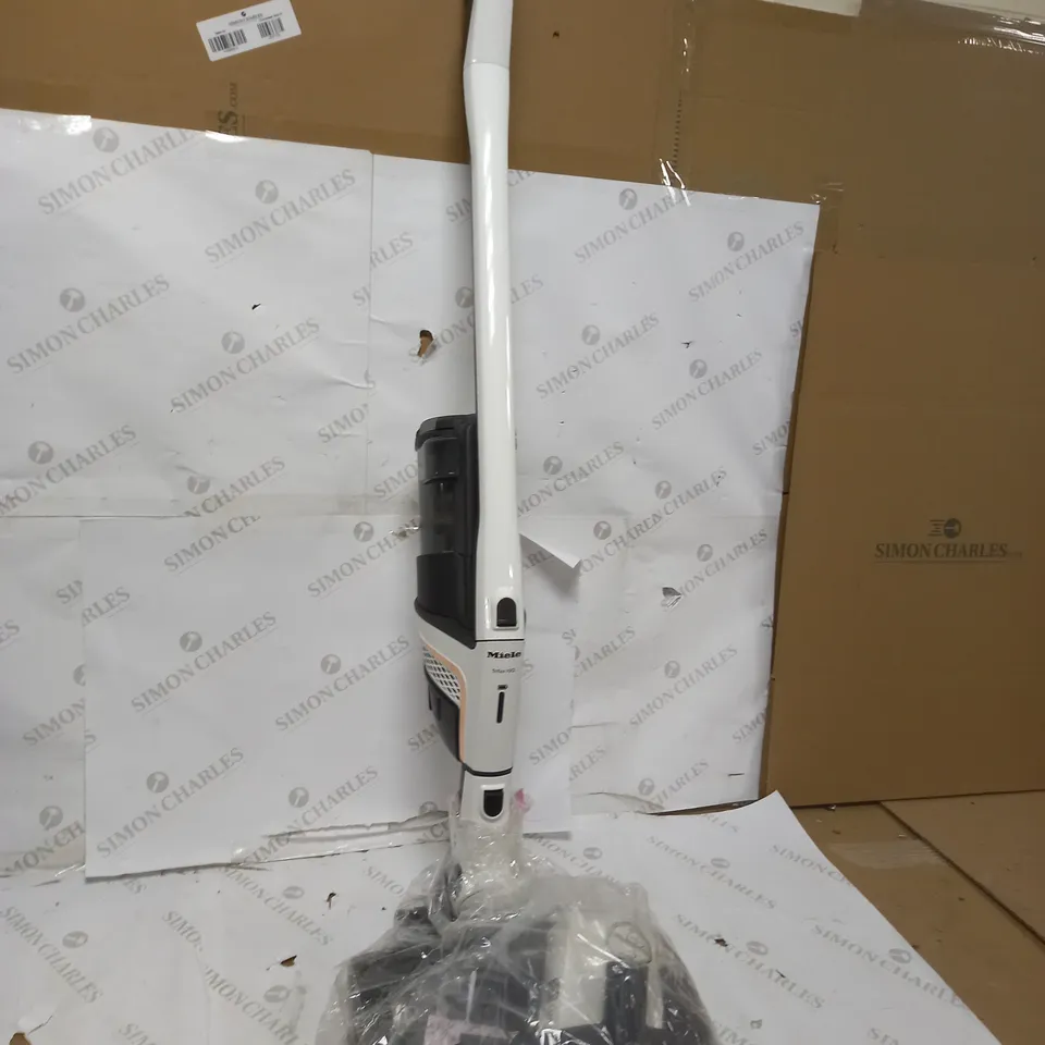 UNBOXED MIELE TRIFLEX HX2