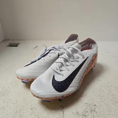 NIKE AIR ZOOM FOOTBALL BOOTS – UK 9