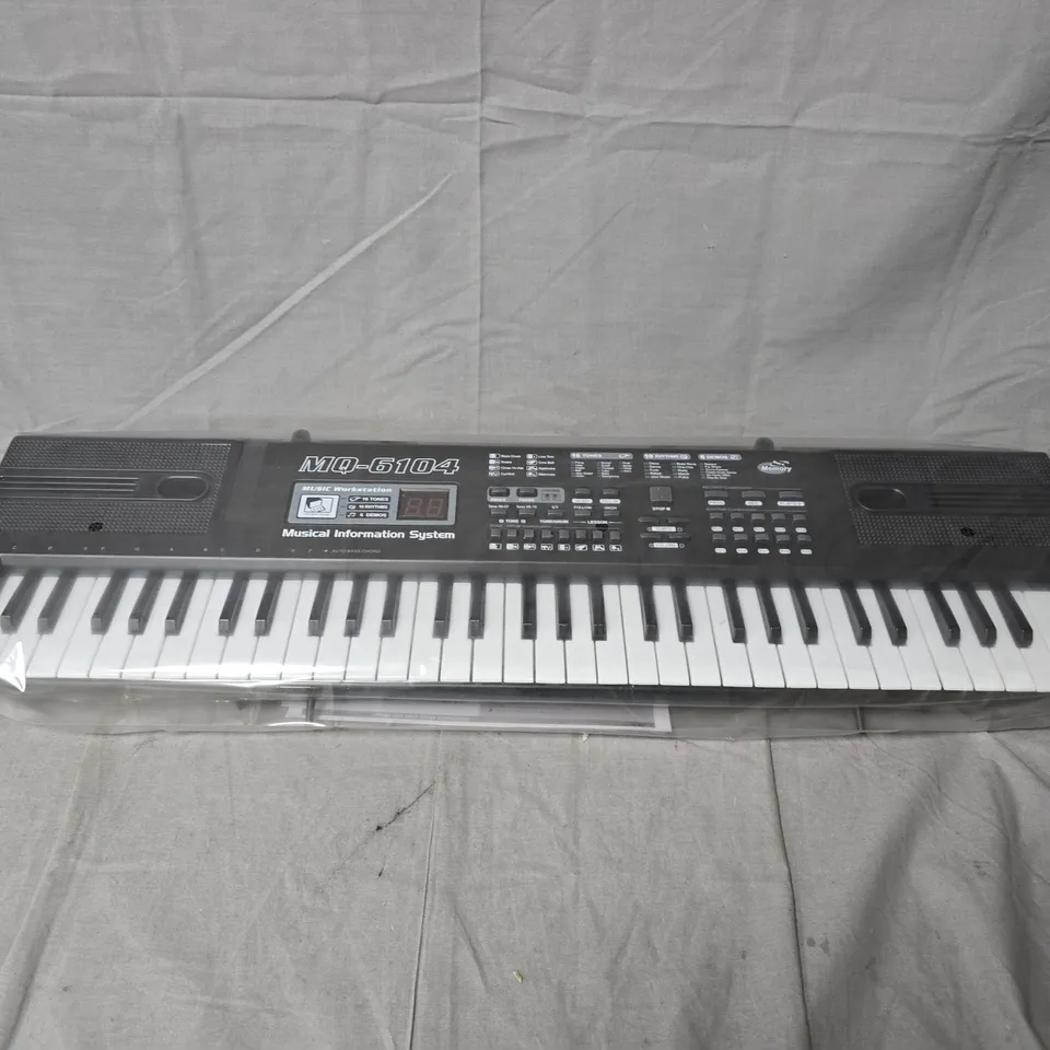 MQ-6104 MUSIC WORKSTATION KEYBOARD – MUSICAL INFORMATION SYSTEM