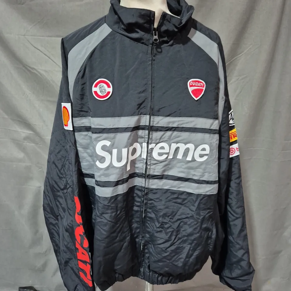 SUPREME DUCATTI JACKET IN BLACK MULTI SIZE XL