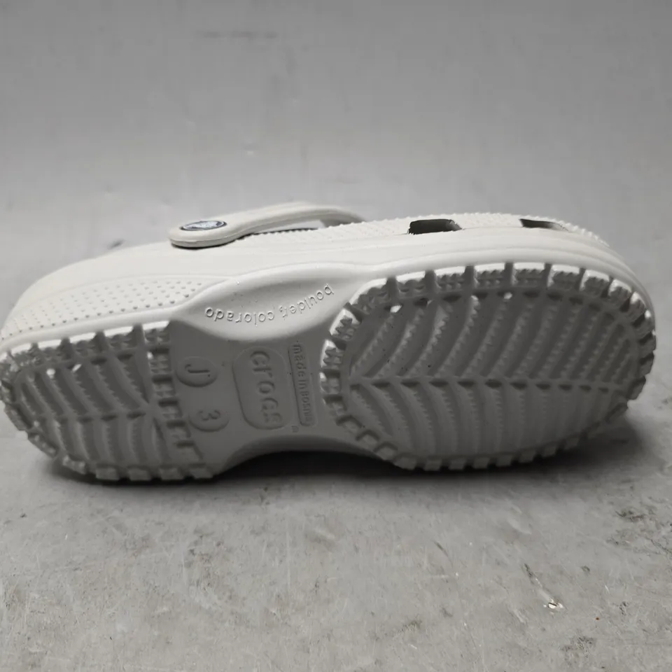 CROCS CLASSIC CLOG KIDS IN GREY - UK J3 