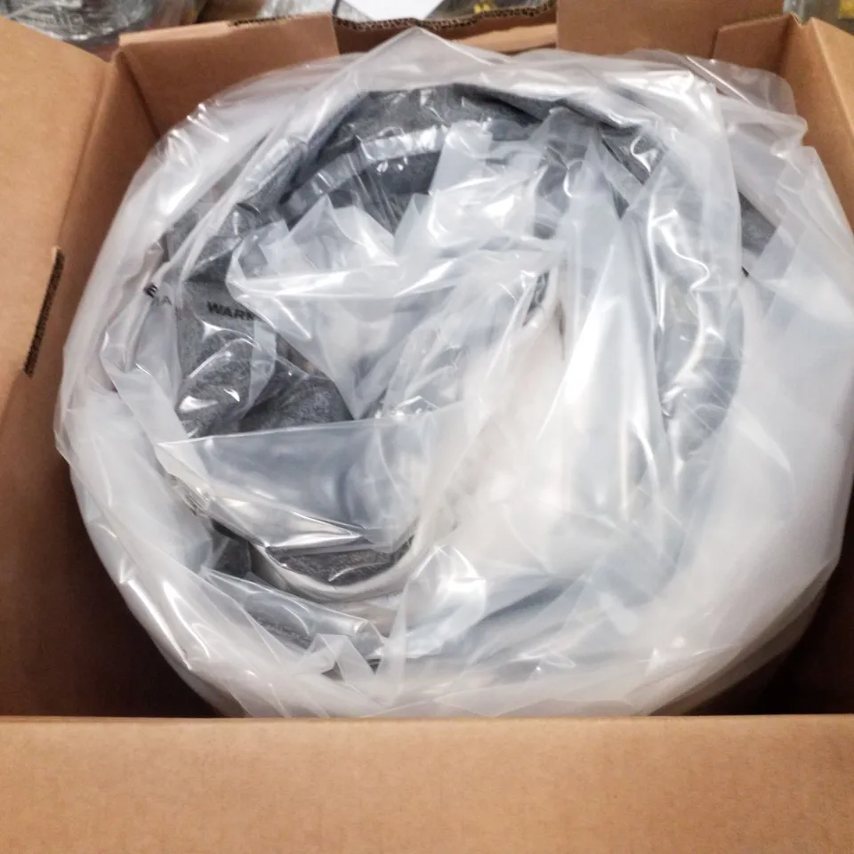 BOXED APPROX 135×190CM EMMA MATTRESS 