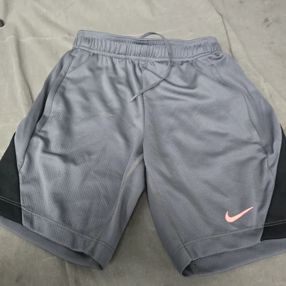 NIKE DRI-FIT KIDS' SHORTS – GREY WITH PINK SWOOSH, SIZE S (128-137 CM)
