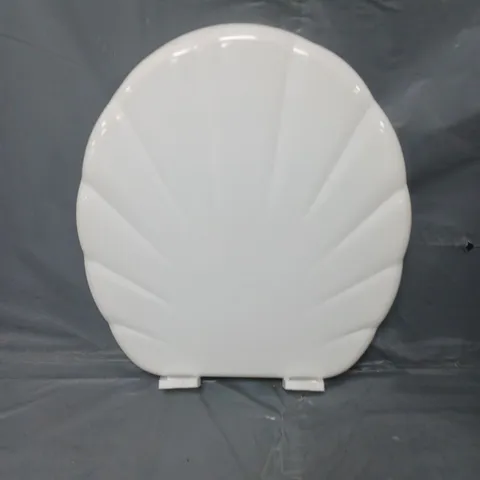 BOXED HOME TONGUE & GROOVE TOILET SEAT