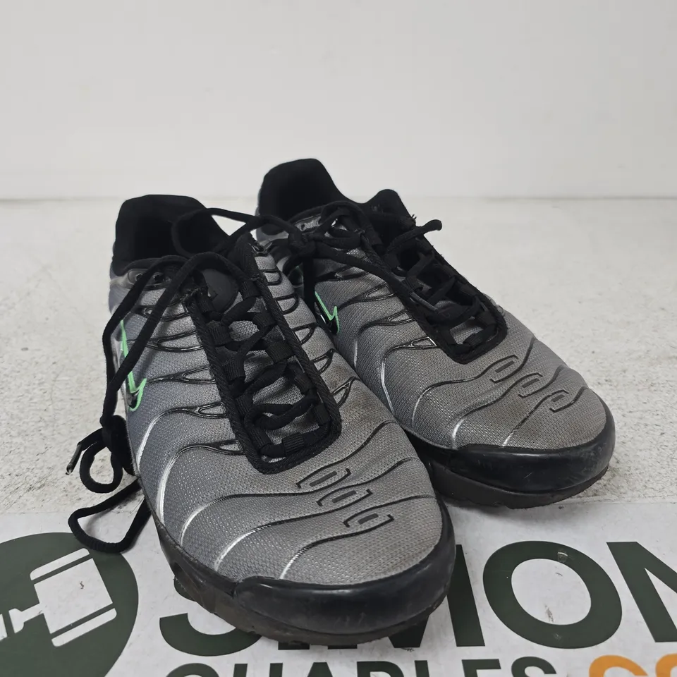 NIKE TN TRAINERS – UK 7