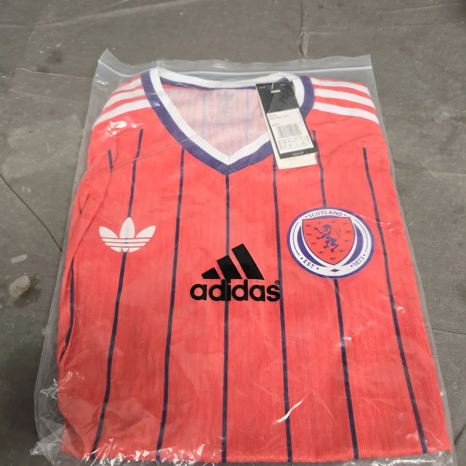 SCOTLAND FOOTBALL JERSEY SIZE XL