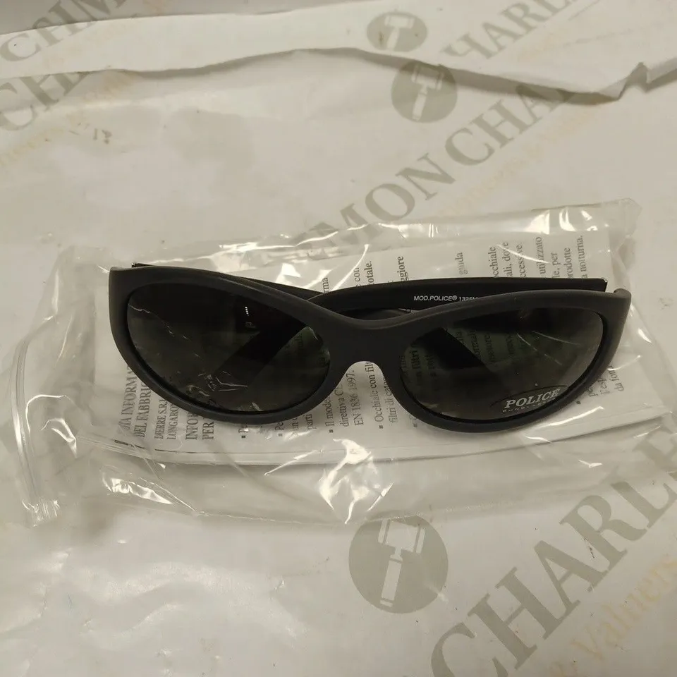 APPROXIMATELY 10 DIERRE POLICE SUNGLASSES - 1325/703