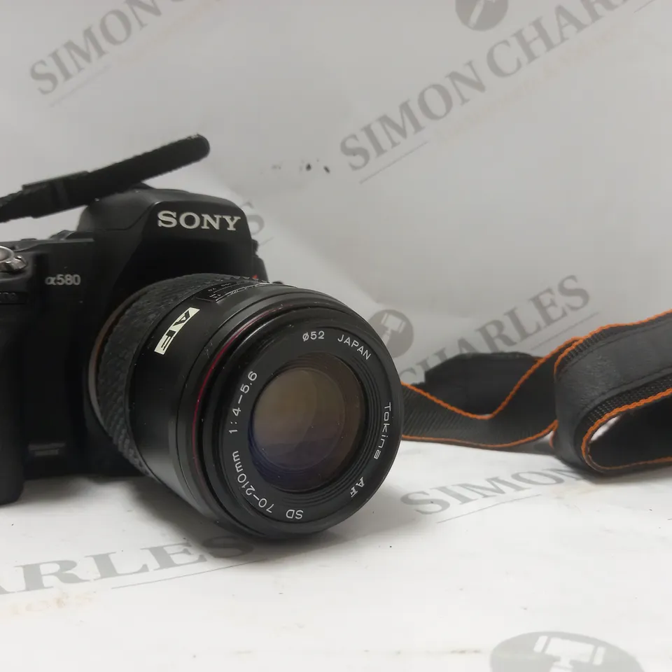 SONY A580 DSLR-A580 CAMERA WITH CHARGER