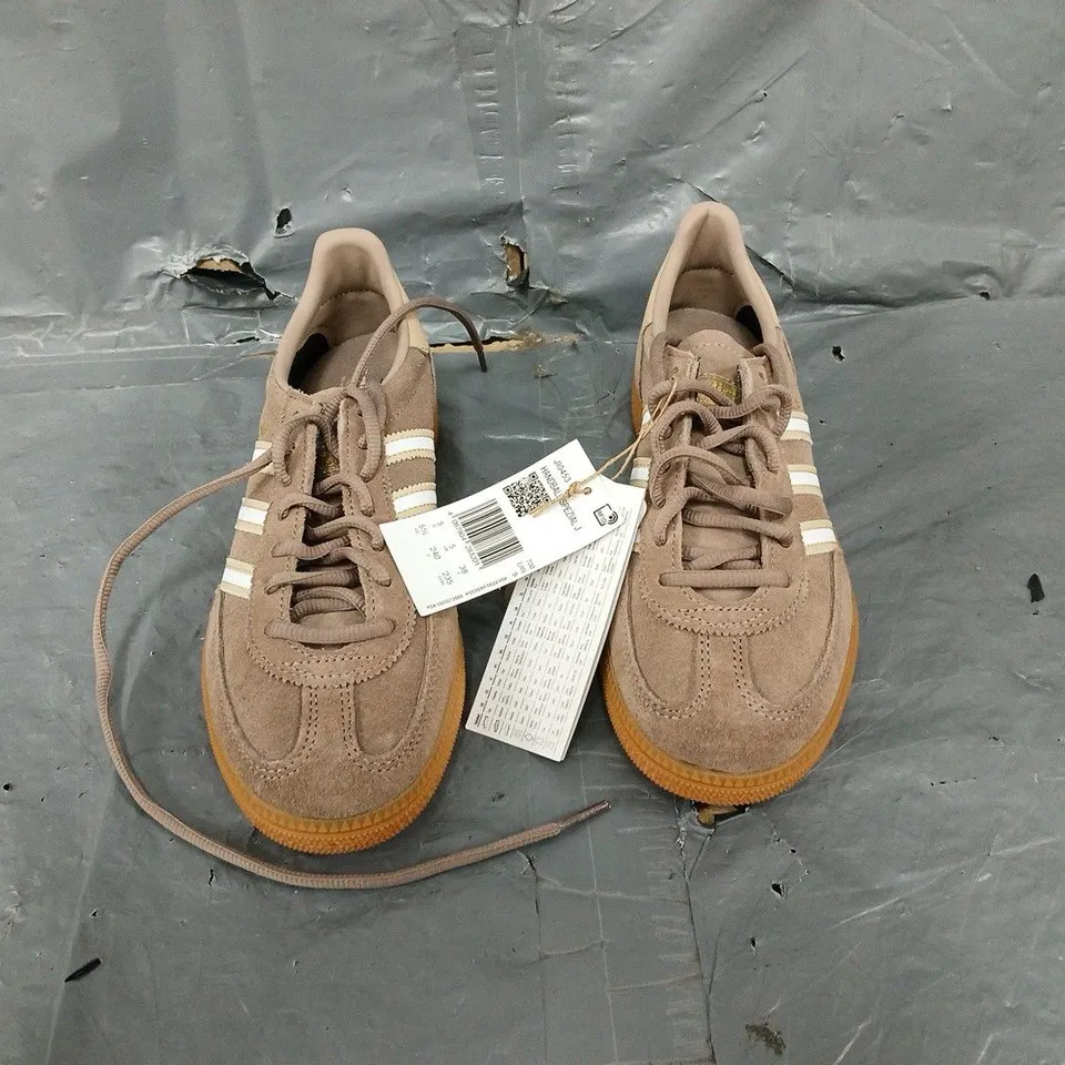 UNBOXED PAIR OF ADIDAS HANDBAL SPEZIAL BROWN UK 5 