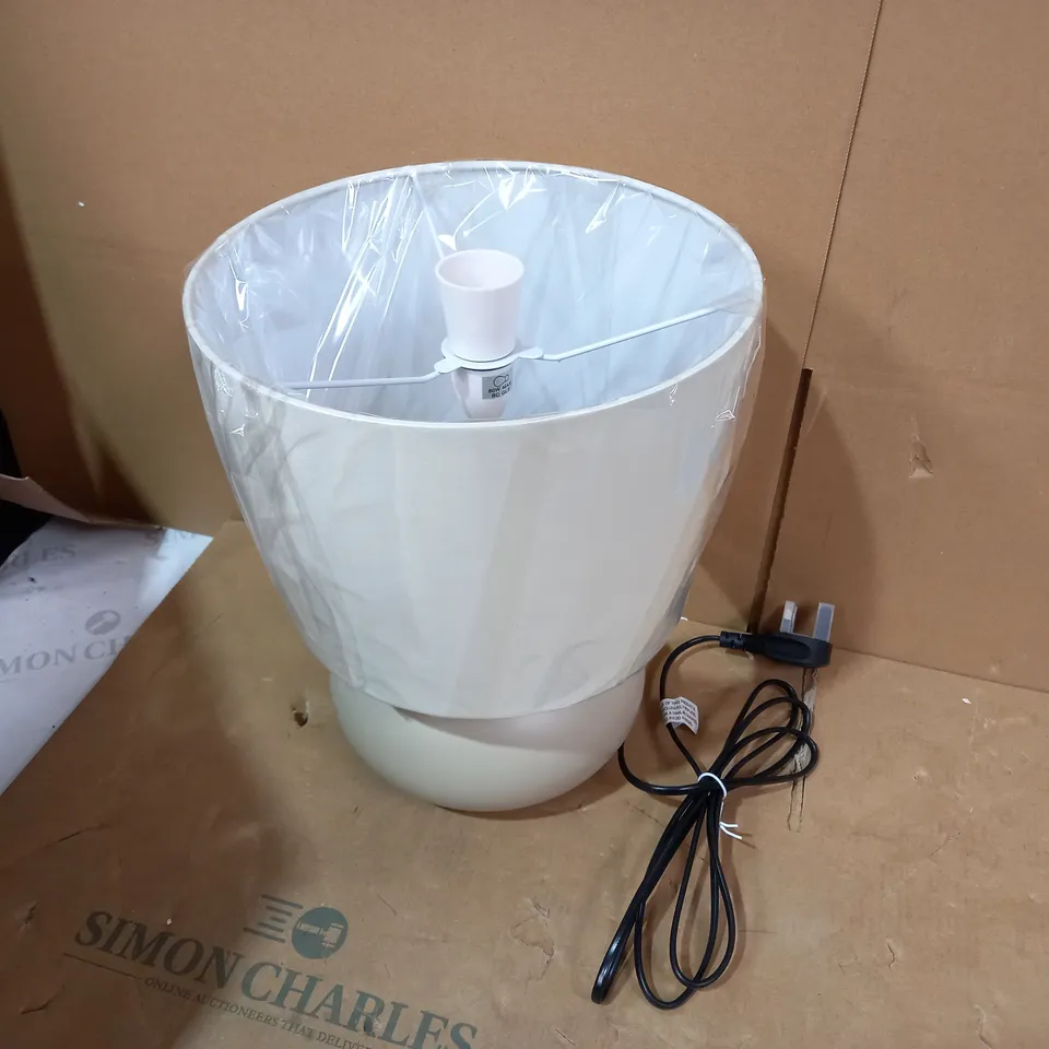 BOXED LAURA TOUCH LAMP