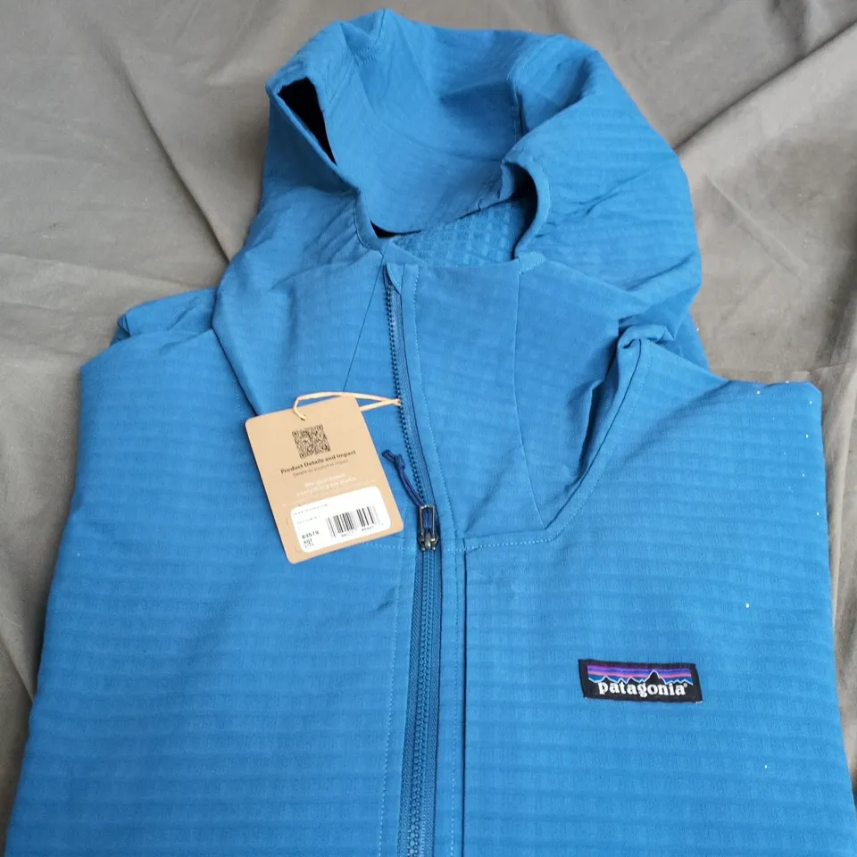 PATAGONIA BLUE HOODED JACKET SIZE L