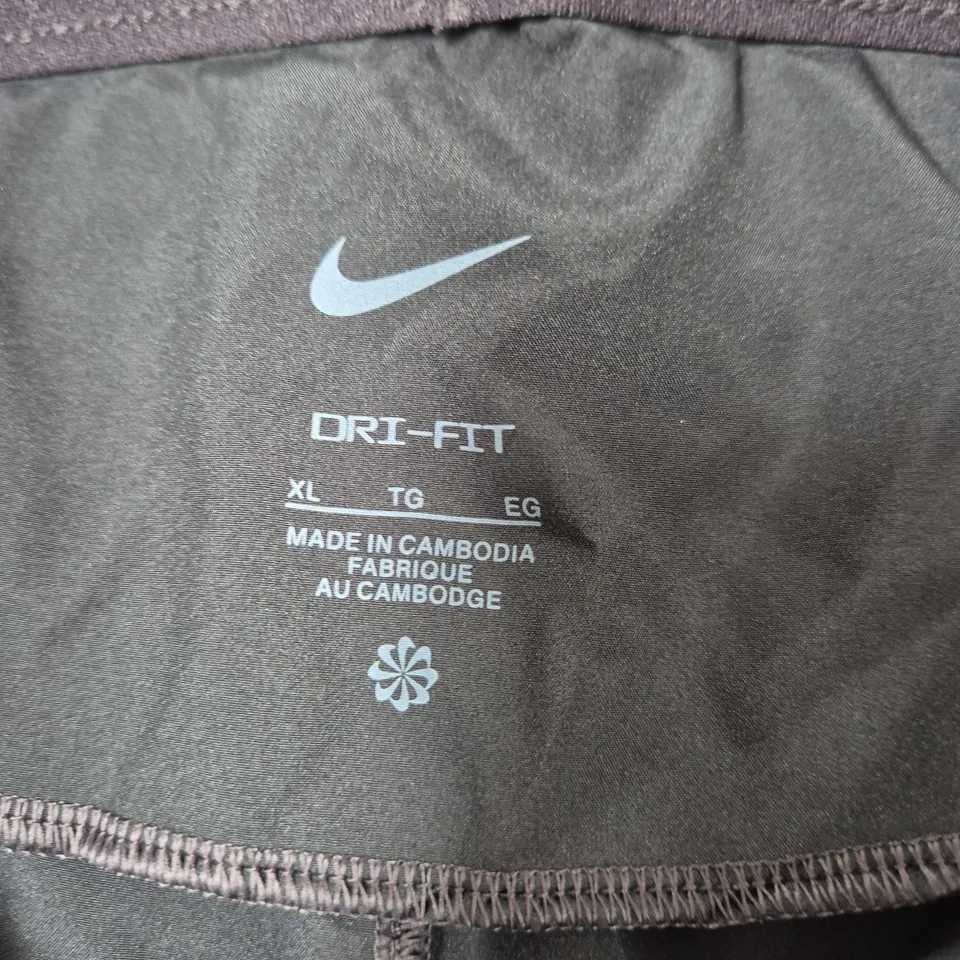 NIKE DRI-FIT SHORTS – BLACK – XL