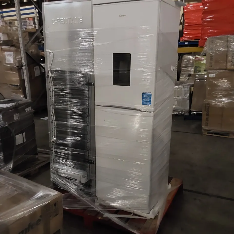 CANDY CHCS 517FWWDK FREESTANDING AMERICAN FRIDGE FREEZER AND RUSSELL HOBBS FREESTANDING FRIDGE FREEZER SILVER