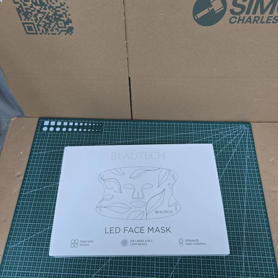 BEAUTECH LED FACE MASK – BOXED SKINCARE DEVICE