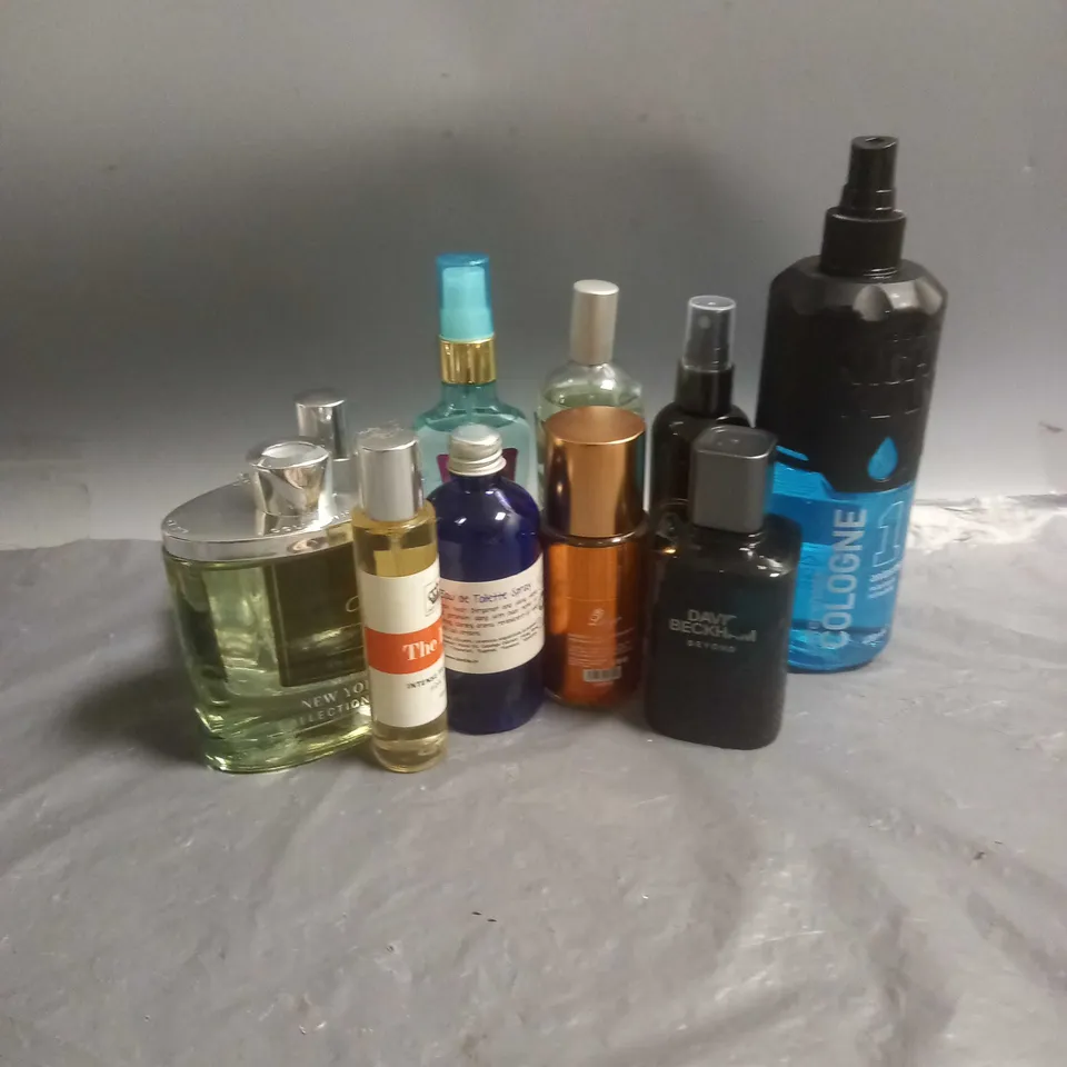 BOX OF APPROX 10 ASSORTED FRAGRANCES TO INCLUDE - DAVID BECKHAM BEYOND - HAWAIIAN TROPIC FRAGRANCE MIST - NISH MAN AFTER SHAVE COLOGNE - ETC
