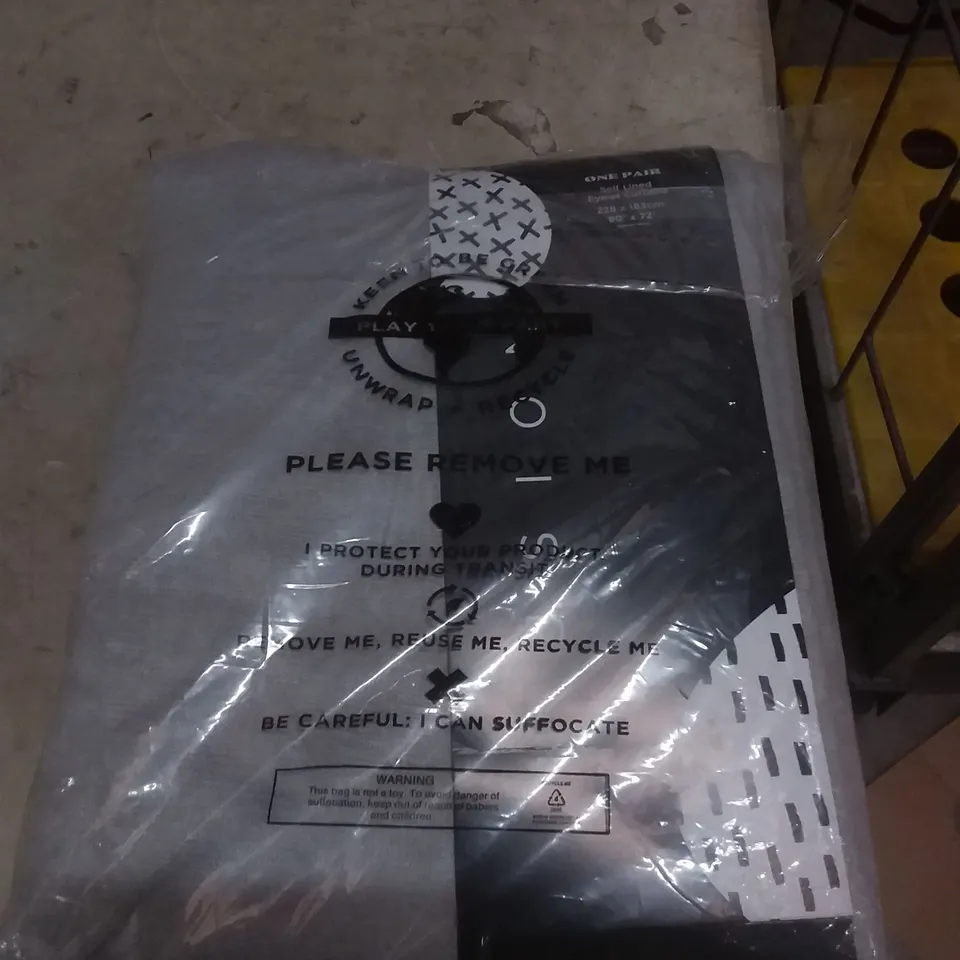 BAGGED OUIDA EYELET ROOM DARKENING CURTAINS - 90" X 72" COLOUR: SILVER