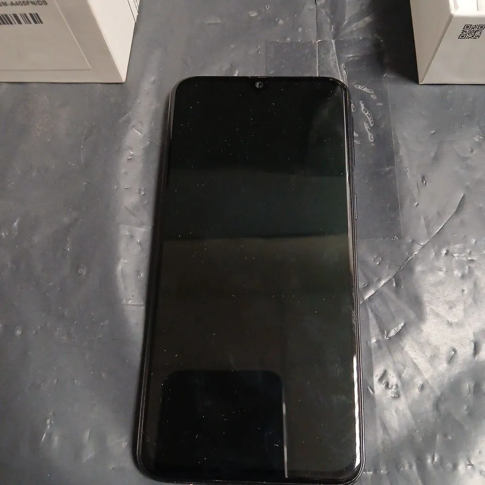 SAMSUNG GALAXY A40 64GB SMARTPHONE – BLACK PRISM, BOXED