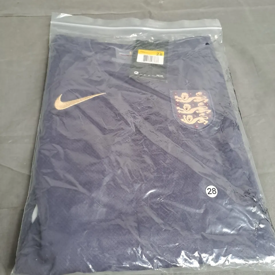 ENGLAND AWAY JERSEY SIZE 28