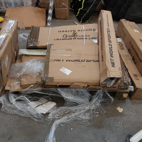 PALLET OF ASSORTED SPORTING PARTS TO INCLUDE PINPOINT DARTS STAND, AND FORTRESS SQUARE SCREEN ETC
