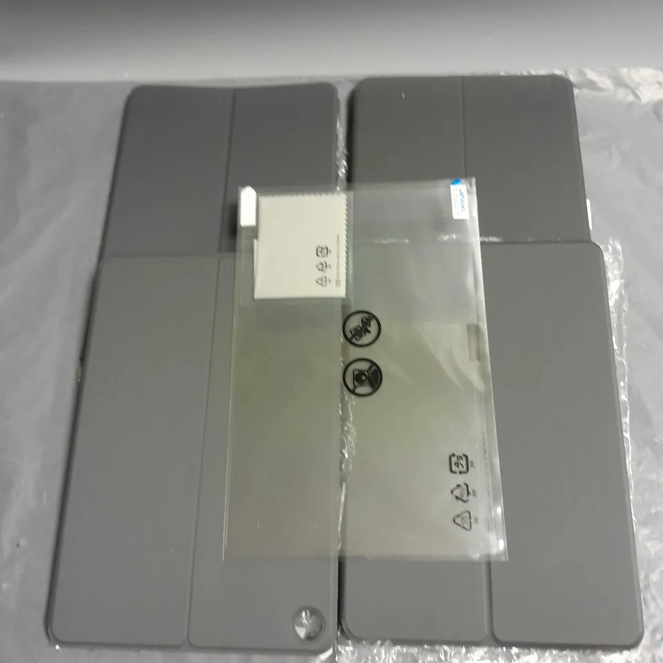 LENOVO LOT OF 4 FLIP TABLET CASES AND 1 SCREEN PROTECTOR APPROX 16.5CMX24.5CM EACH