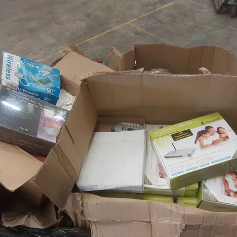 PALLET CONTAINING A LARGE QUANTITY OF ASSORTED COMPUTER/NETWORKING ITEMS INCLUDING: COMPUTER MICE, ETHERNET TRANSCEIVERS, WIRELESS ROUTERS ECT