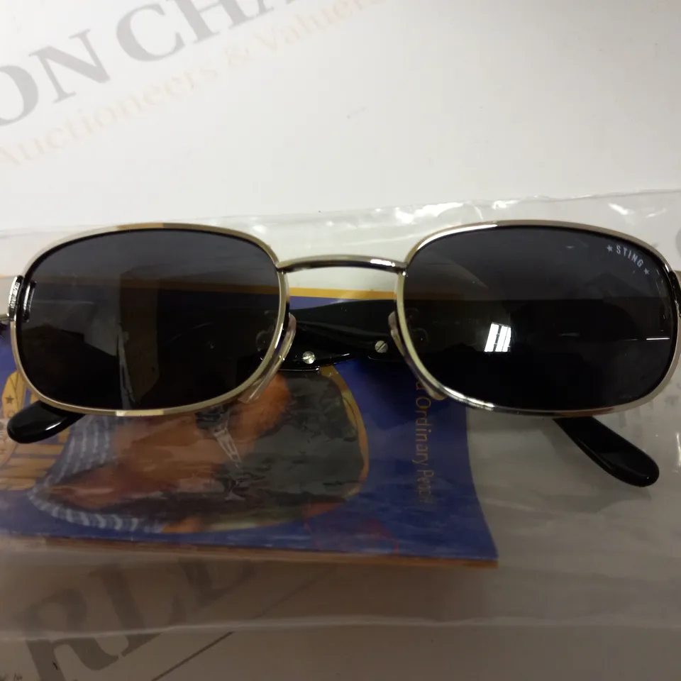 APPROX 10 DERIGO STING SUNGLASSES - BOXED