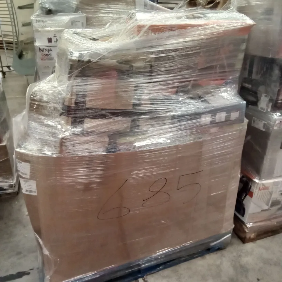 PALLET OF APPROXIMATELY 24 ASSORTED ITEMS INCLUDING: