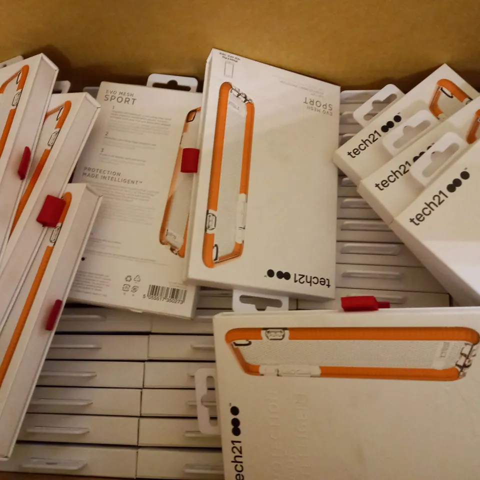 BOX OF APPROX 80 TECH21 PROTECTIVE PHONE CASES IPHONE 6 PLUS - CLEAR/PINK
