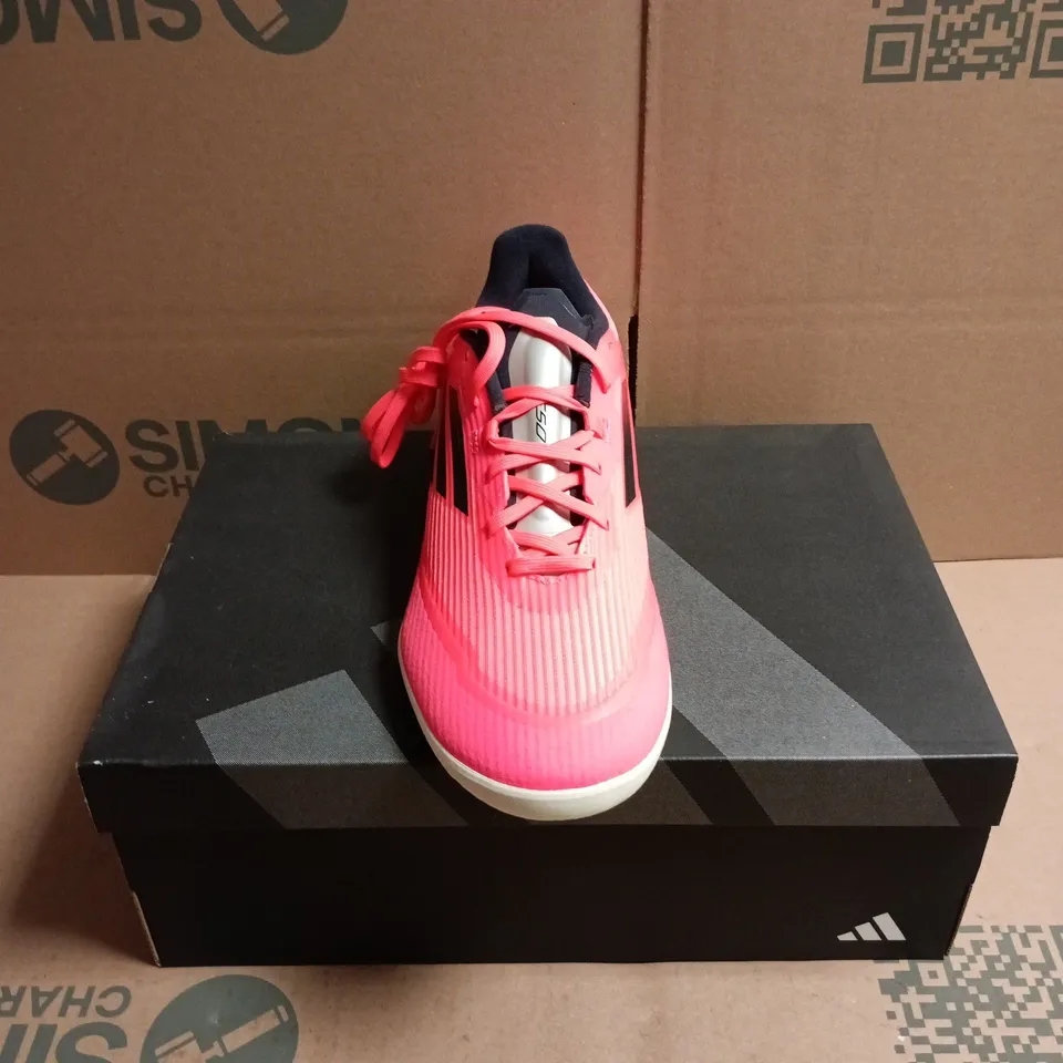BOXED PAIR OF ADIDAS F50 LEAGUE INDOOR BOOTS IN PINK - 9
