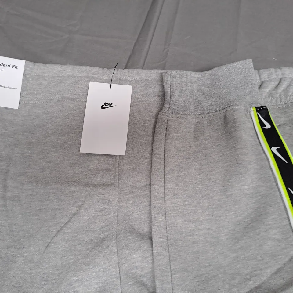 NIKE GREY MENS CARGO JOGGERS - XL