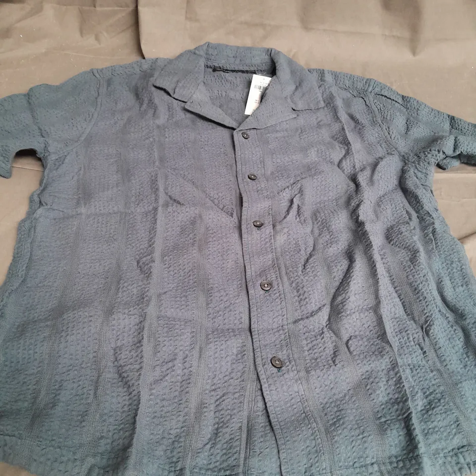 ABERCROMBIE & FITCH BLUE POLO SHIRT SIZE S