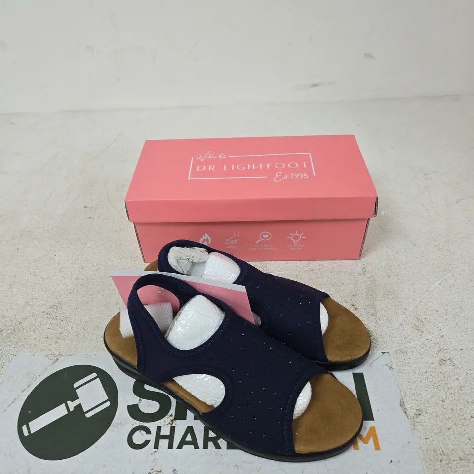 DR. LIGHTFOOT JENNY NAVY WIDE FIT SANDALS – UK 6