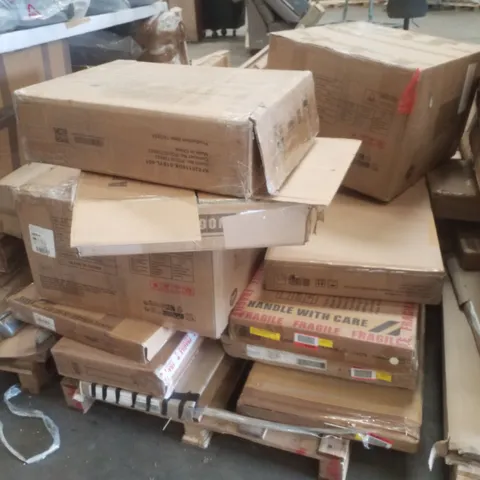 PALLET CONTAINING ASSORTED FLATPACK FURNITURE PARTS