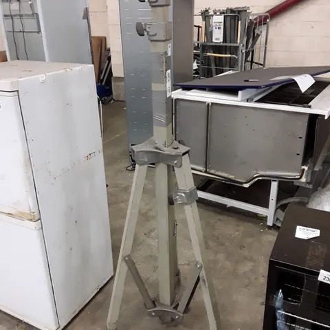 WACKER NEUSON TRIPOD PRO