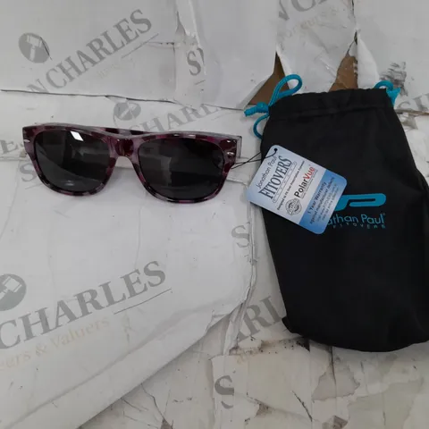 JPE CLASSIC CUNGLASSES WITH CASE IN PURPLE 
